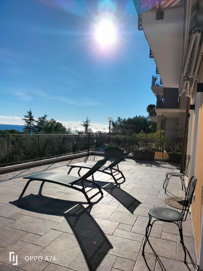 Ferienwohnung Corso Montecarlo Ventimiglia Exterior foto